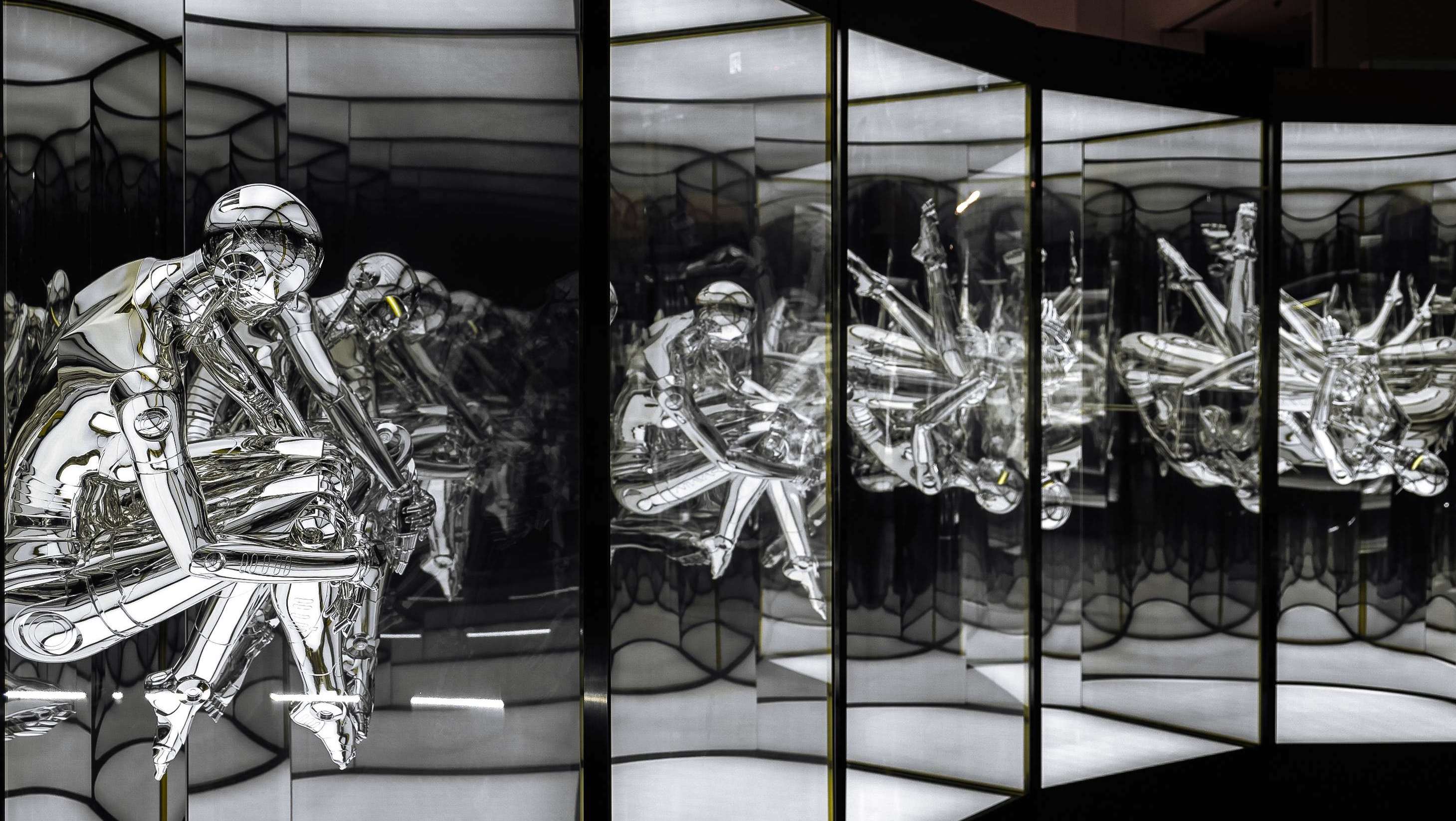 Hajime Sorayama — Shenzhen